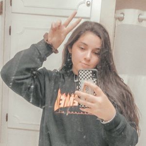 Meet your Posher, Camey